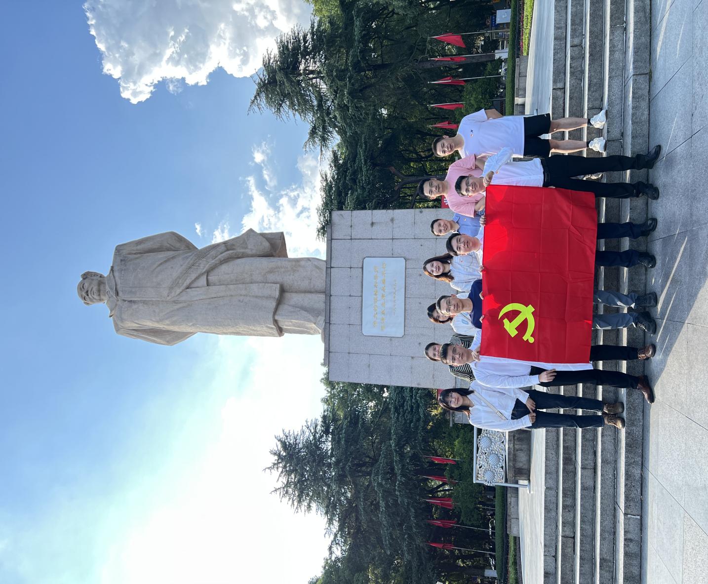 1669270207101784.jpg 一人.jpg